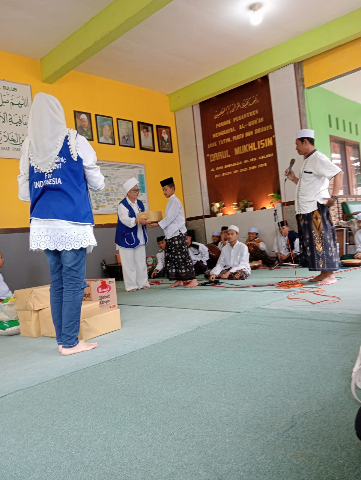 BAKSOS IWAPI Kota Malang ke Pondok Pesantren Darul Mukhlisin, Sawojajar-Kota Malang 